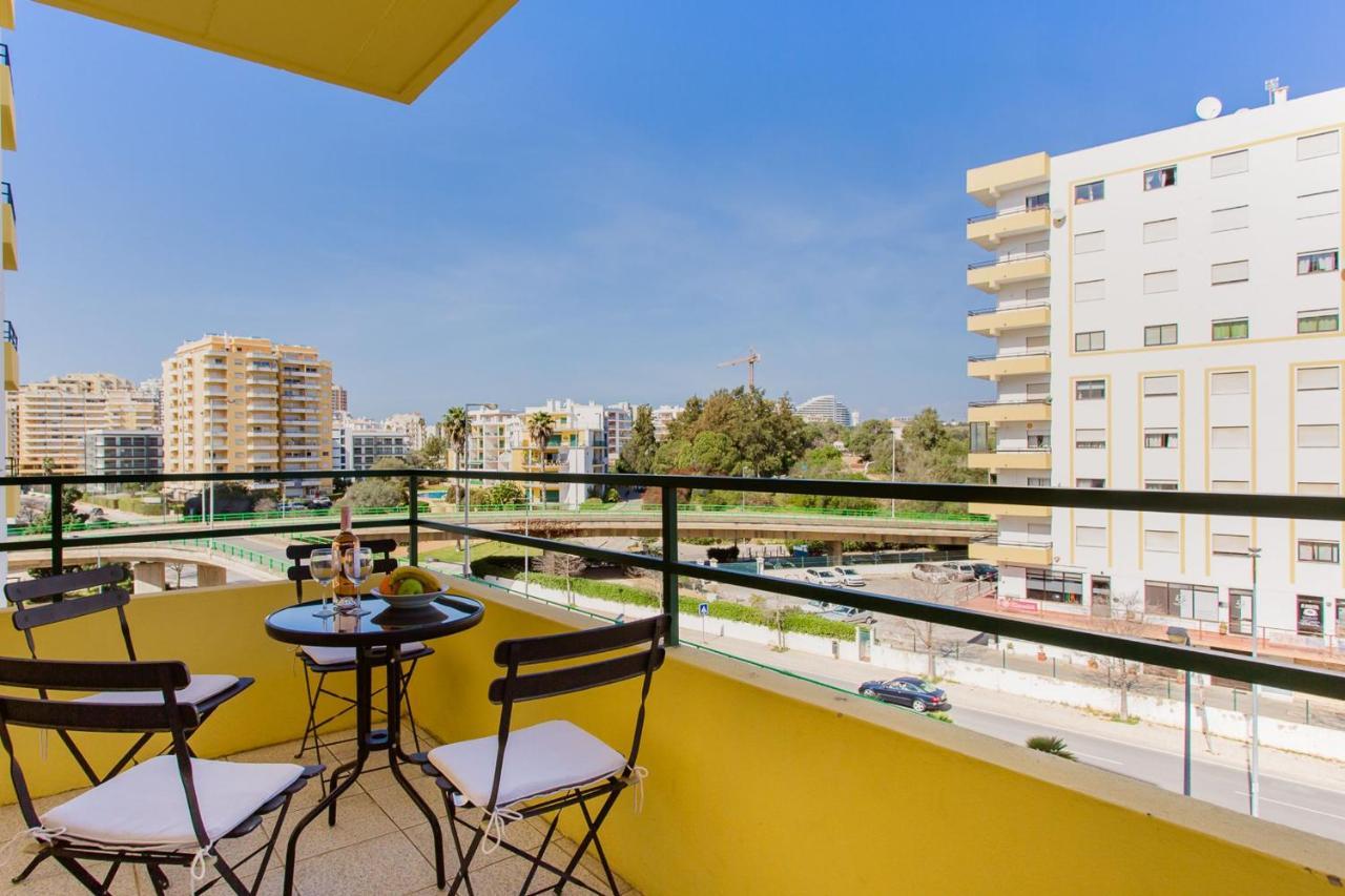 Light & Comfy Apartment W/ Pool & Balcony By Lovelystay Portimão Exteriör bild