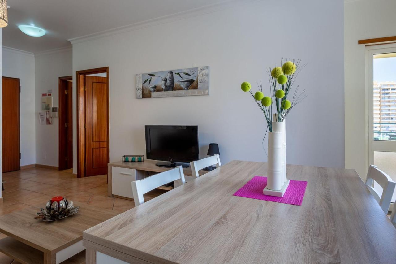 Light & Comfy Apartment W/ Pool & Balcony By Lovelystay Portimão Exteriör bild